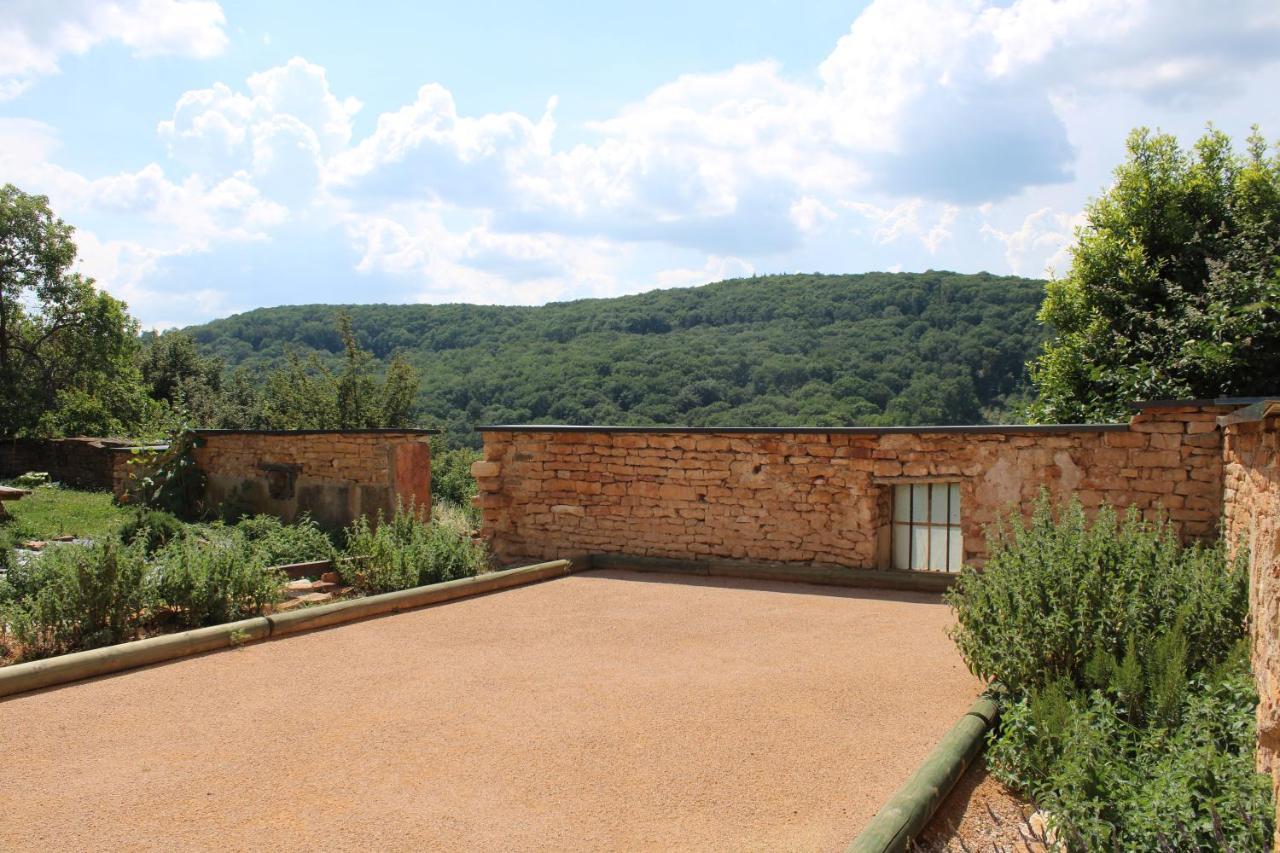 Le Clos Des Pierres Rouges Burgy Exteriér fotografie